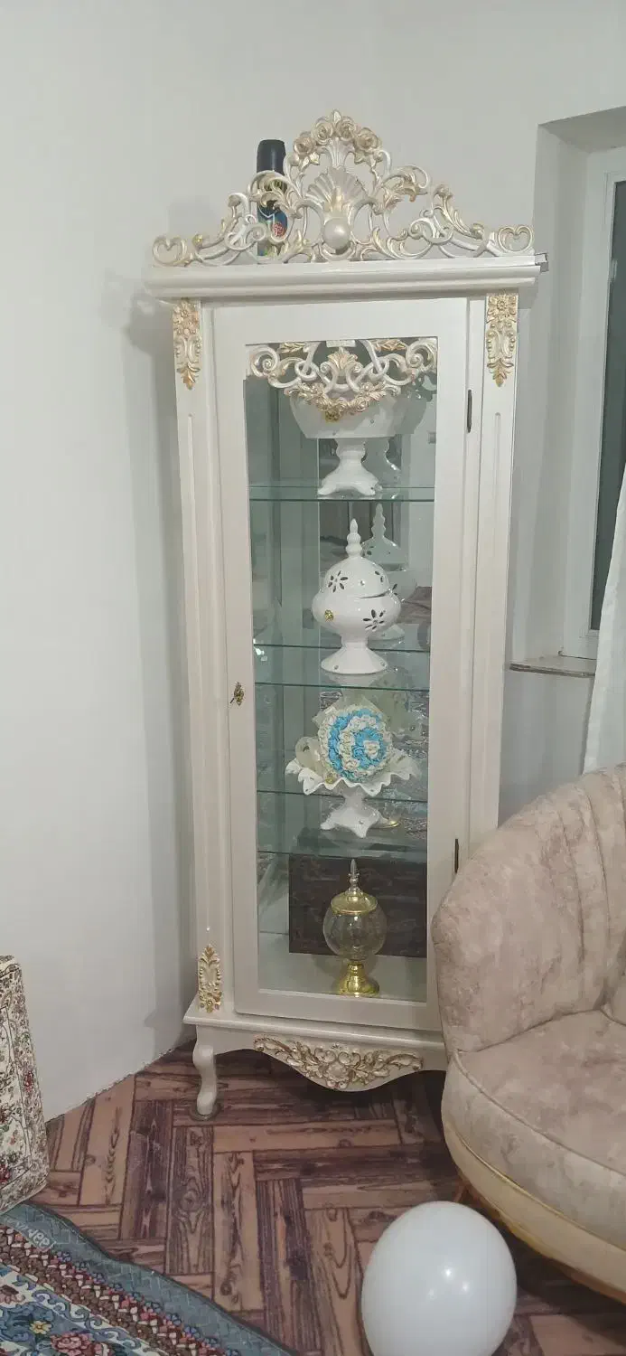 یه عدد بوفه سالم|بوفه، ویترین، کنسول|شراء, |دیوار