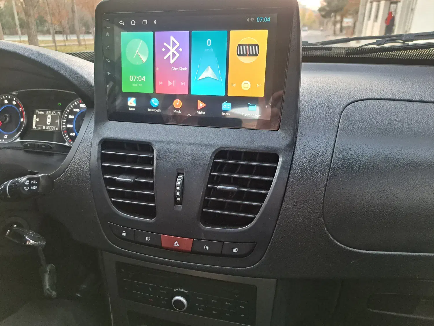 فروش کوئیک مدل ۴۰۲ سقف مشکی|خودرو سواری و وانت|شهرکرد, |دیوار