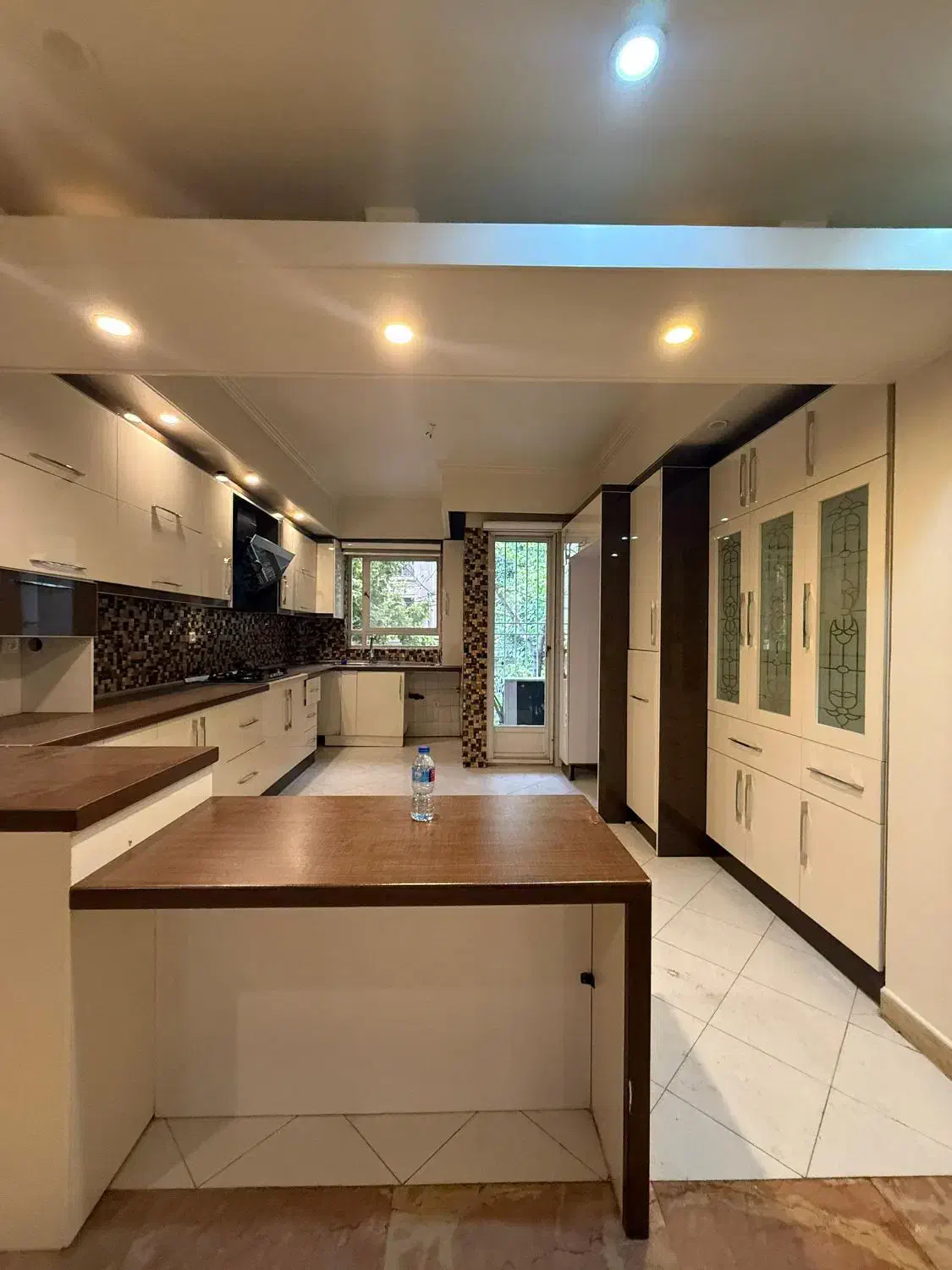 ۲۴۰متر۳خواب ویلایی شیک خوش نقشه