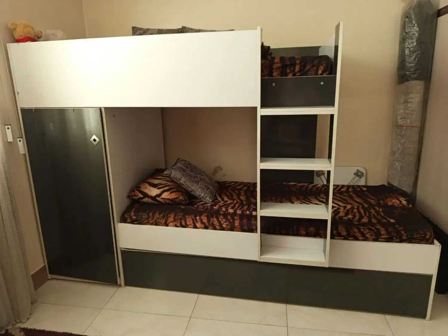 تخت دوطبقه|تخت و سرویس خواب|اصفهان, عمان سامانی|دیوار