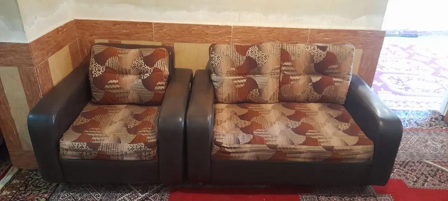 مبل ۹نفره چرم|مبلمان خانگی و میز عسلی|شیراز, گلکوب|دیوار