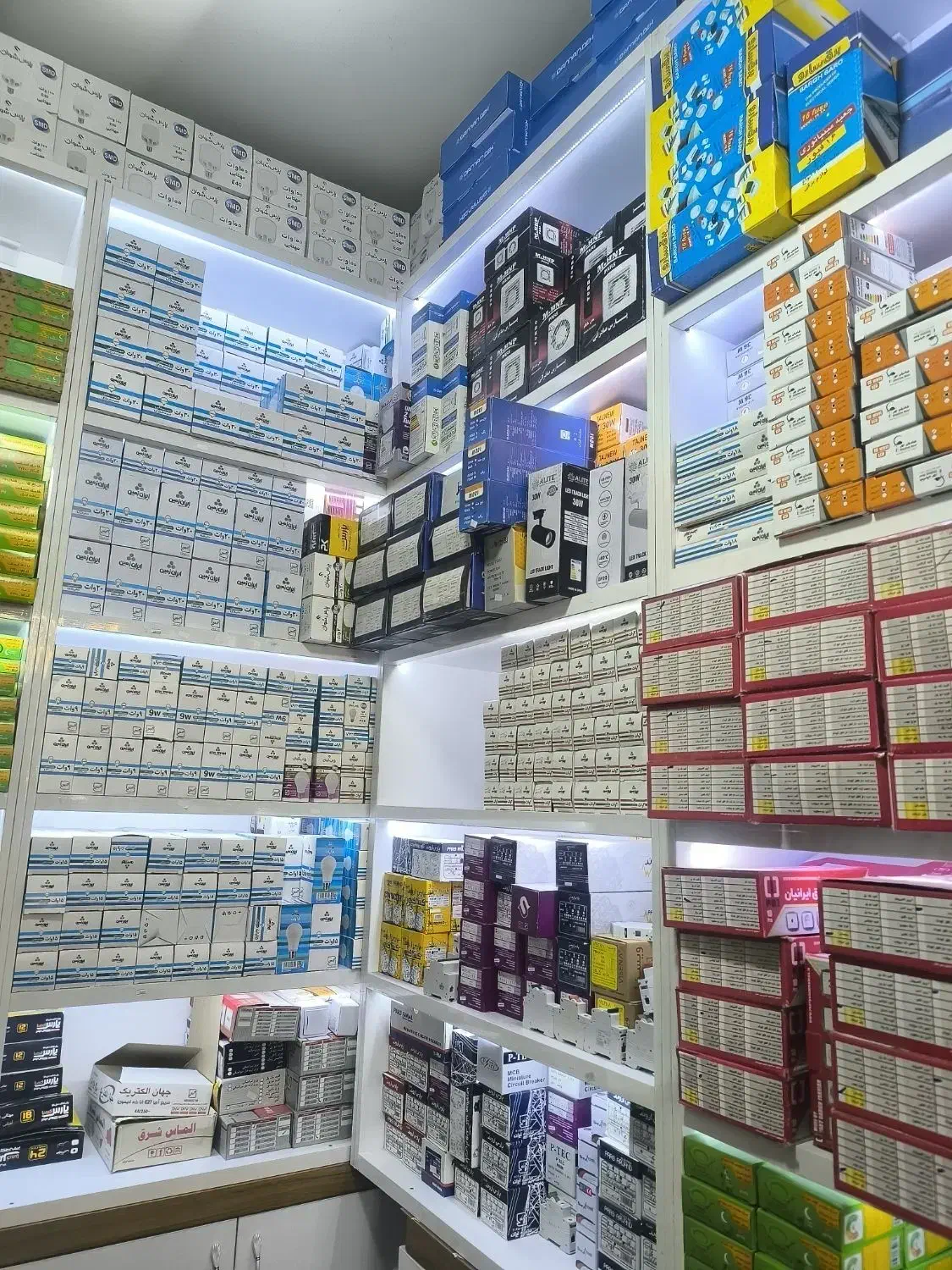 فروش لوازم برق ساختمان|مصالح و تجهیزات ساختمان|شیراز, تحویلی|دیوار