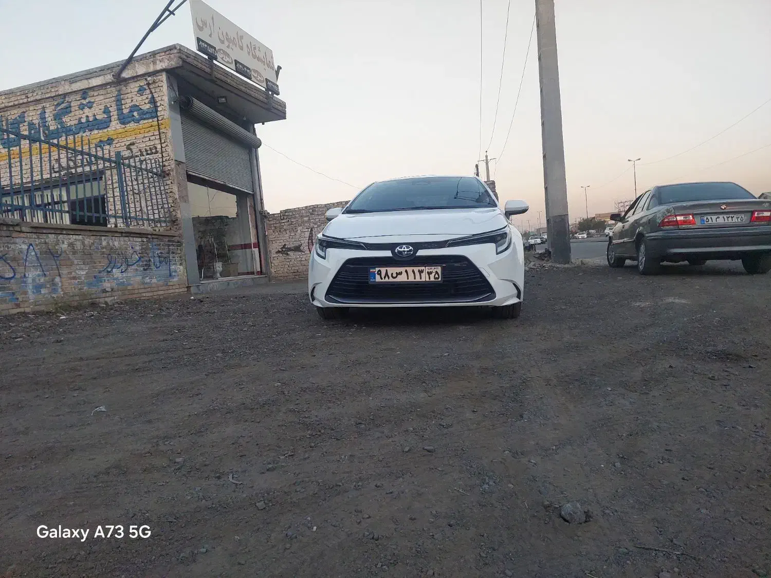 توتوتا لوین هیبریدی|خودرو سواری و وانت|تبریز, |دیوار