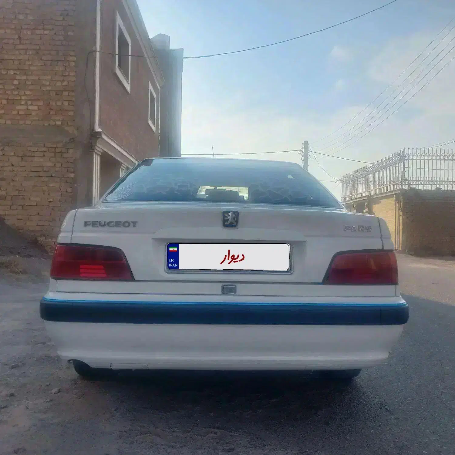 پژوپارس بی رنگ مدل ۸۸|خودرو سواری و وانت|کاشان, دانش|دیوار
