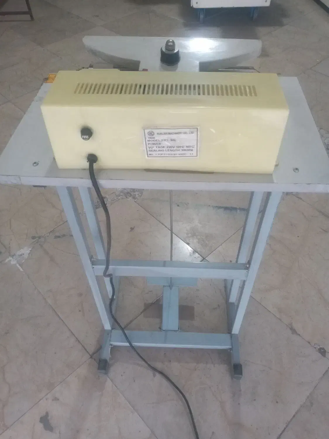 دوخت سیمی پایه دار ۳۰سانتی|فروشگاه و مغازه|رباط‌کریم, رباط‌کریم|دیوار