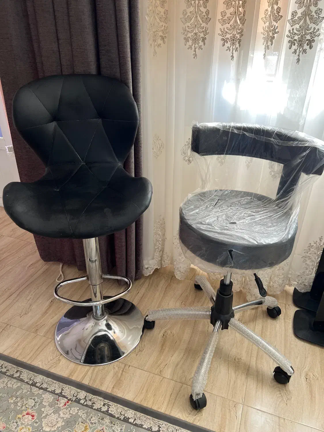 صندلی تابوره|صندلی و نیمکت|اصفهان, پینارت|دیوار