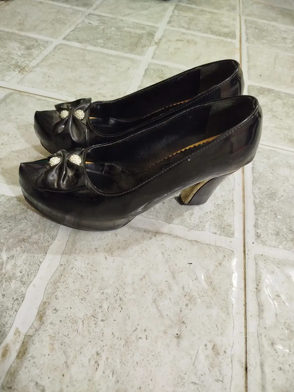 کفش مجلسی زنانه شیک سایز 40موجوده|کیف، کفش، کمربند|لاهیجان, لیل|دیوار