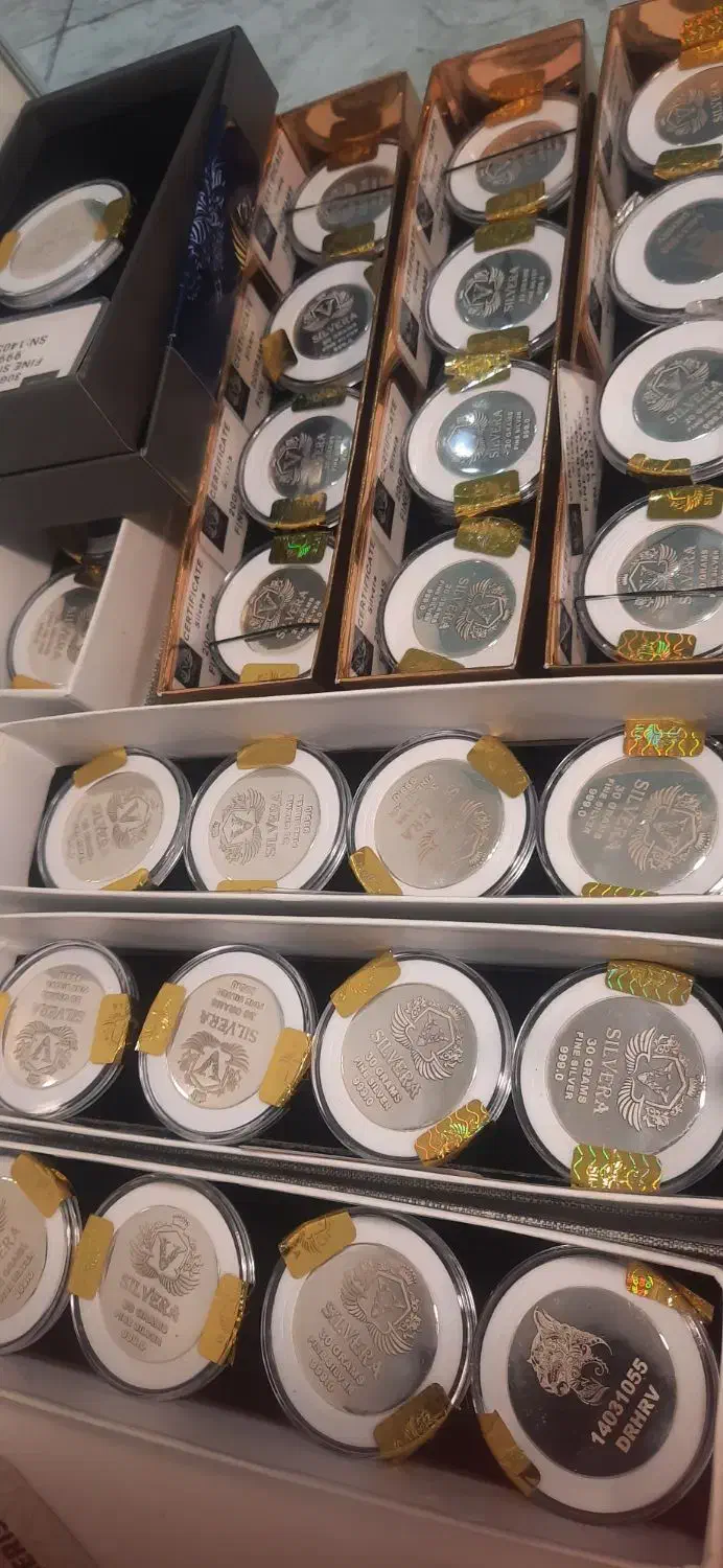 سکه کلکسیونی ۹۹۹ عیار نقره ‌آنتیک سرمایه گذاری|کلکسیون سکه، تمبر، اسکناس|تهران, بازار|دیوار
