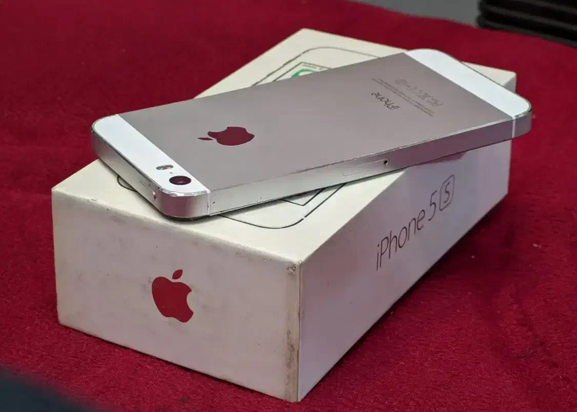 ایفون ۵s|موبایل|کرج, پیشاهنگی|دیوار