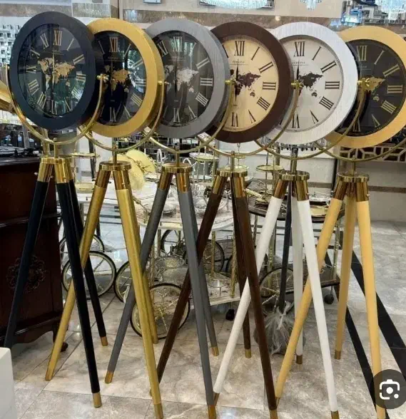 ساعت پایه دار نو برای جهیزیه|ساعت دیواری و تزئینی|قم, شهرک امام حسن|دیوار
