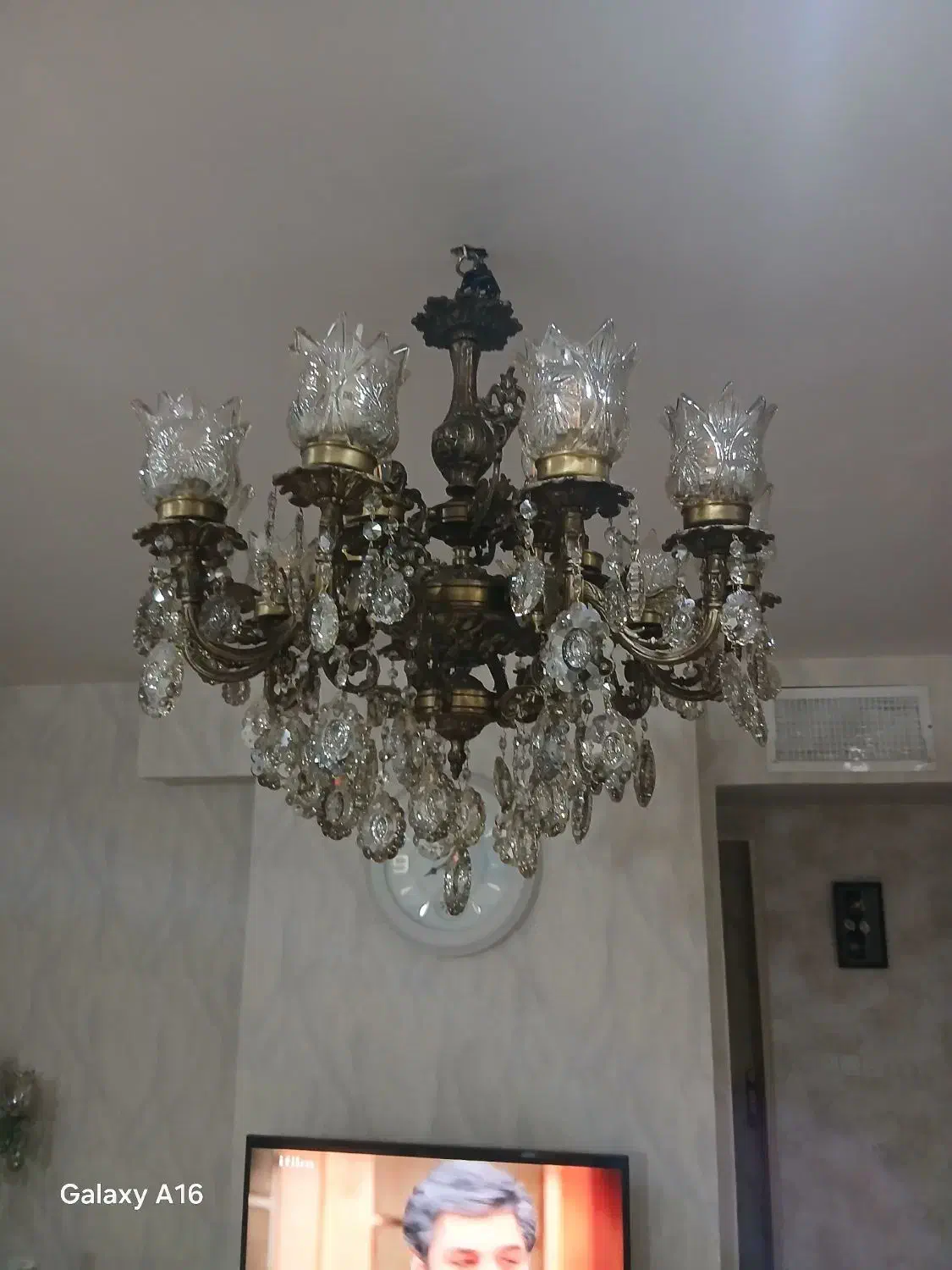 لوستر برنجی ۱۵ شاخه|لوستر و چراغ آویز|تهران, سجاد|دیوار