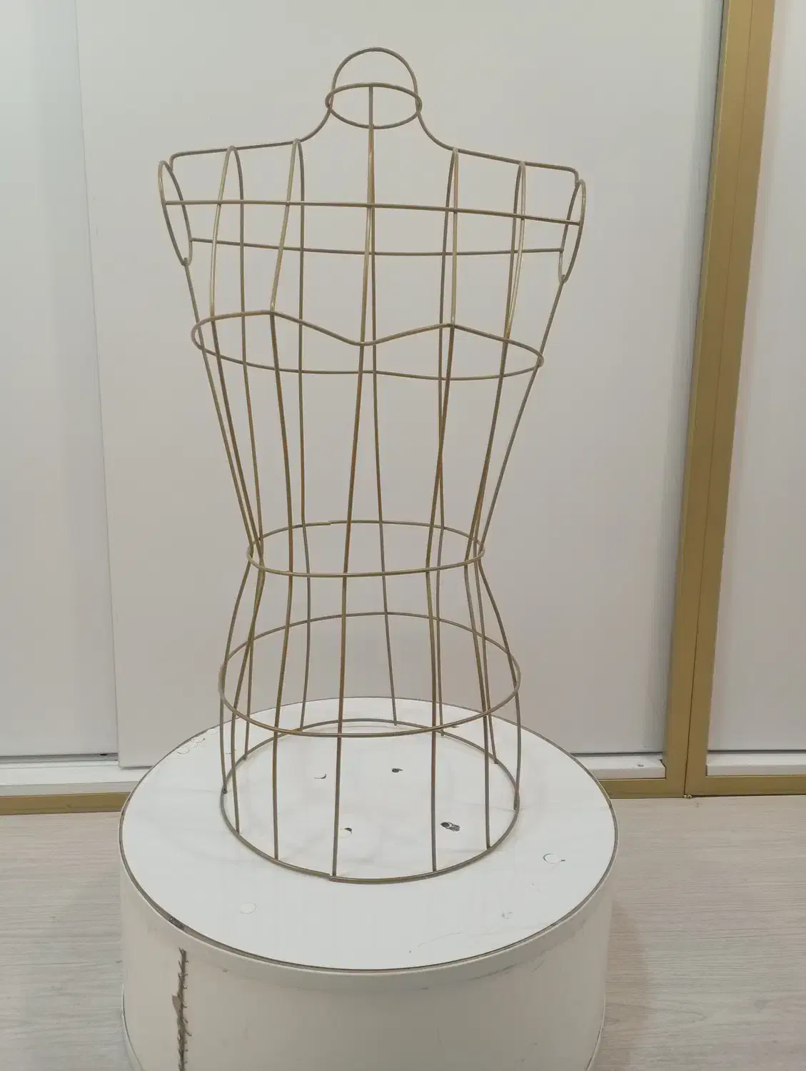 مانکن فلزی با کیفیت|لوازم خیاطی و بافتنی|شیراز, معالیآباد|دیوار