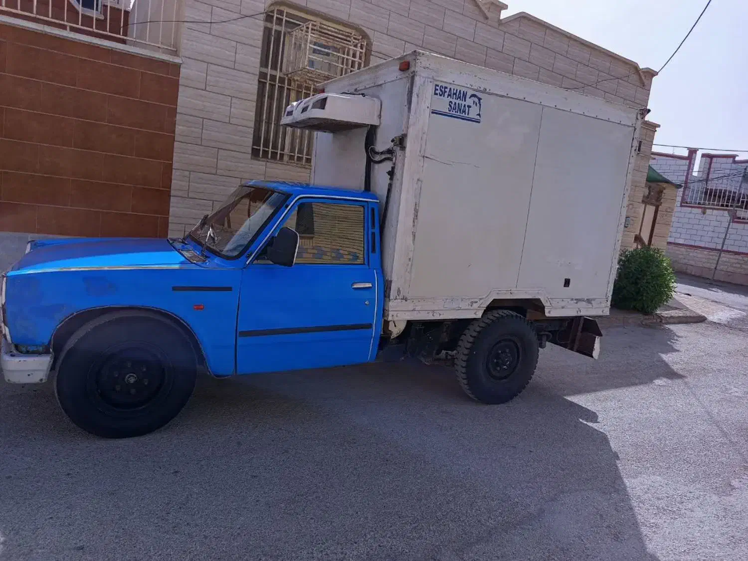 وانت نیسان یخچالدار، مدل ۱۳۹۳|خودرو سواری و وانت|خرمشهر, |دیوار