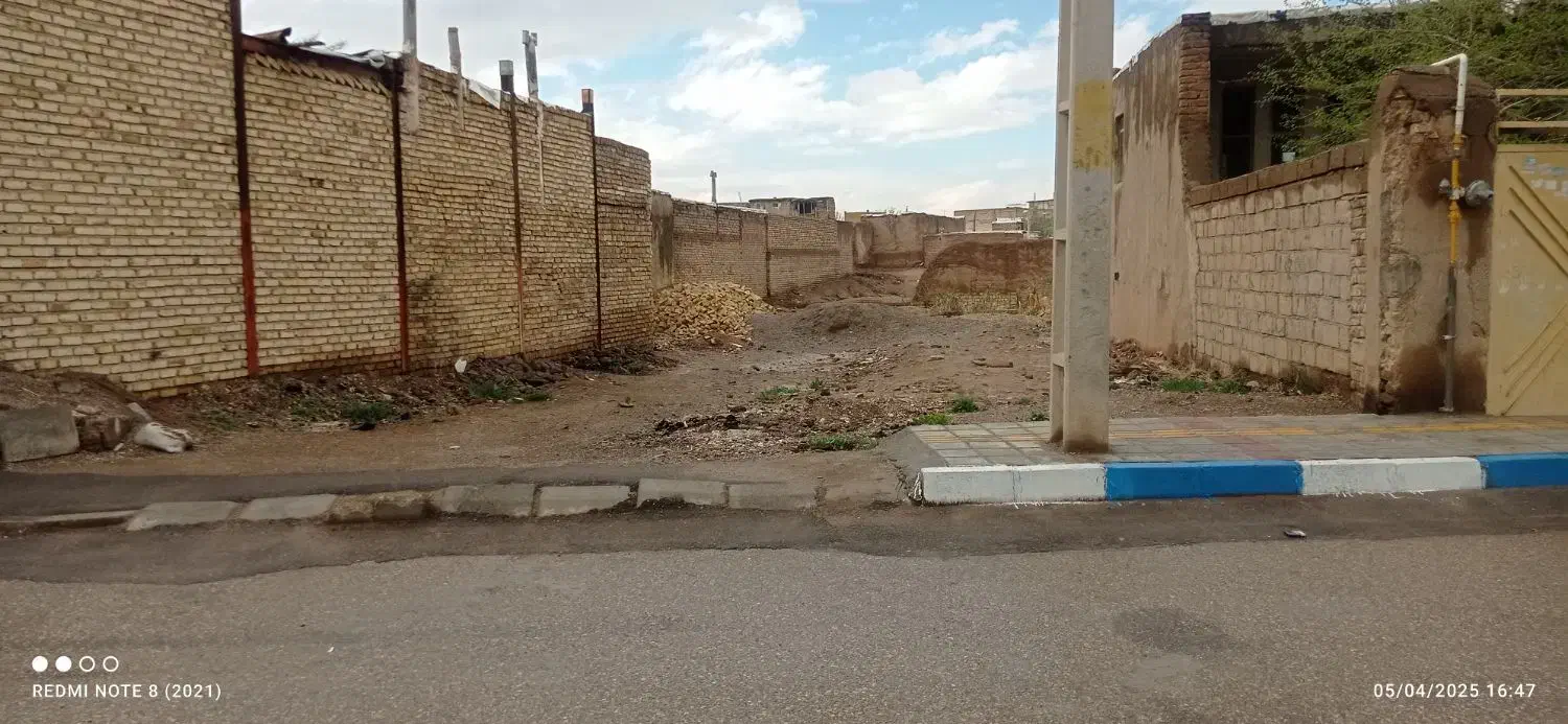 زمین مسکونی ، خ، نواب‌صفوی جنب دبیرستان دخترانه|فروش زمین و ملک کلنگی|تاکستان, |دیوار