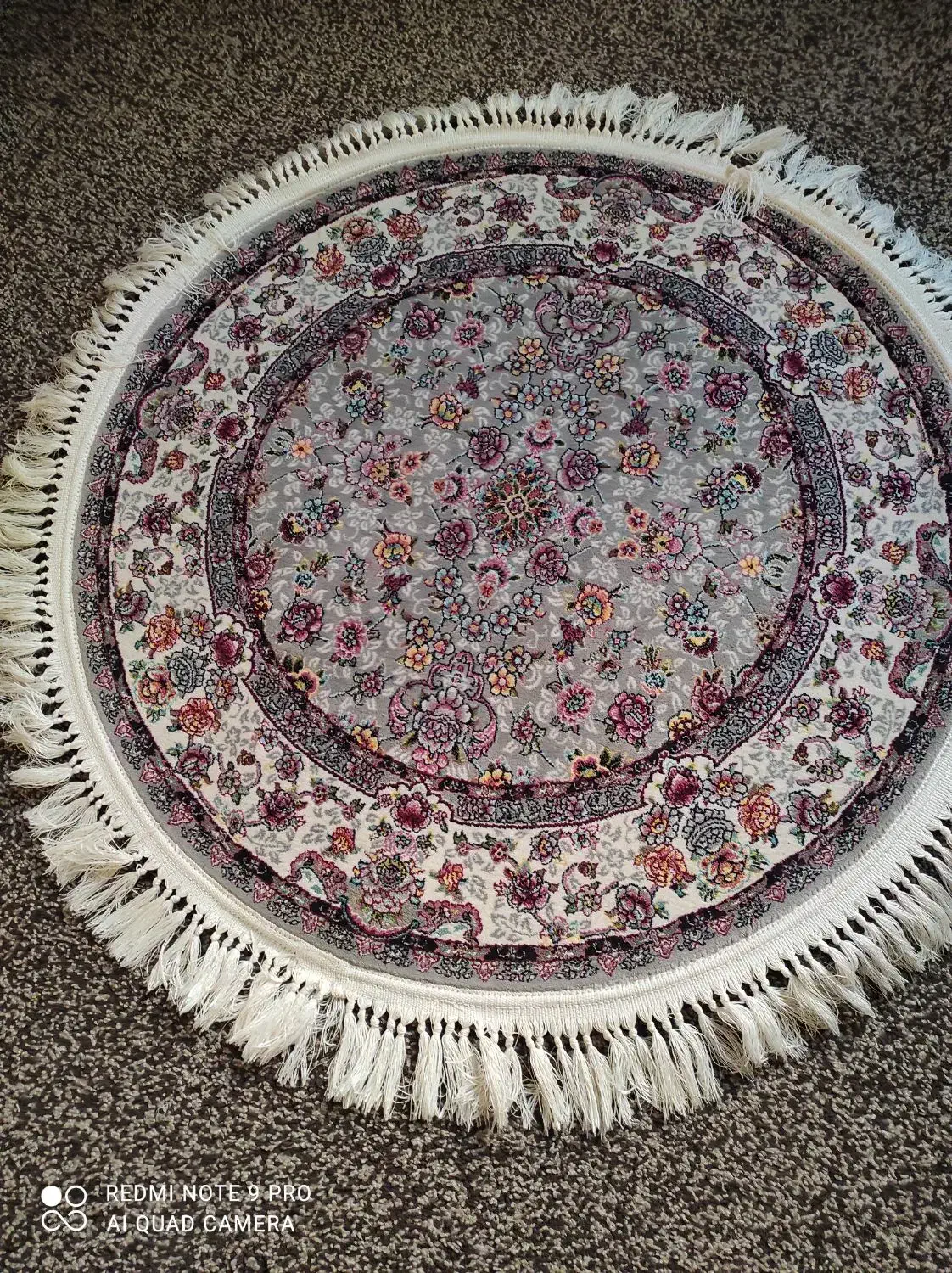 پادری گرد|پادری|کرج, حصارک بالا|دیوار