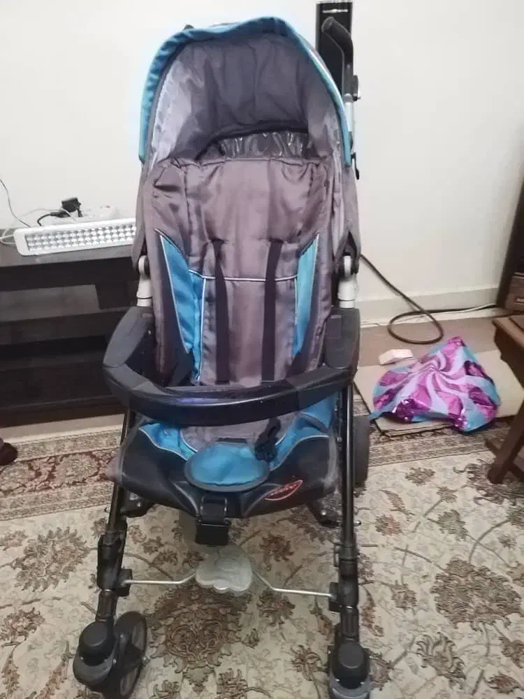 لوازم بچه بابوفه و کالسکه کریر وغیره درحدنو|اسباب و اثاث بچه|تهران, جوادیه تهرانپارس|دیوار