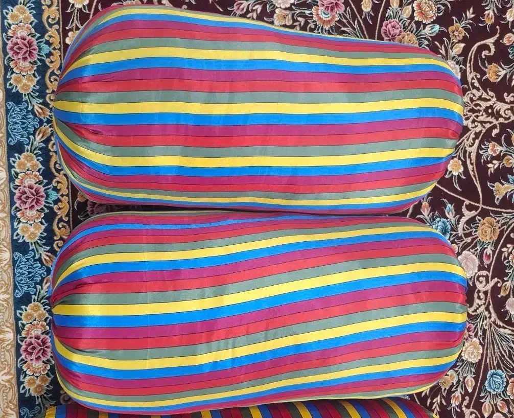 بالشت گرد محلی|رختخواب، بالش، پتو|فولادشهر, A3|دیوار