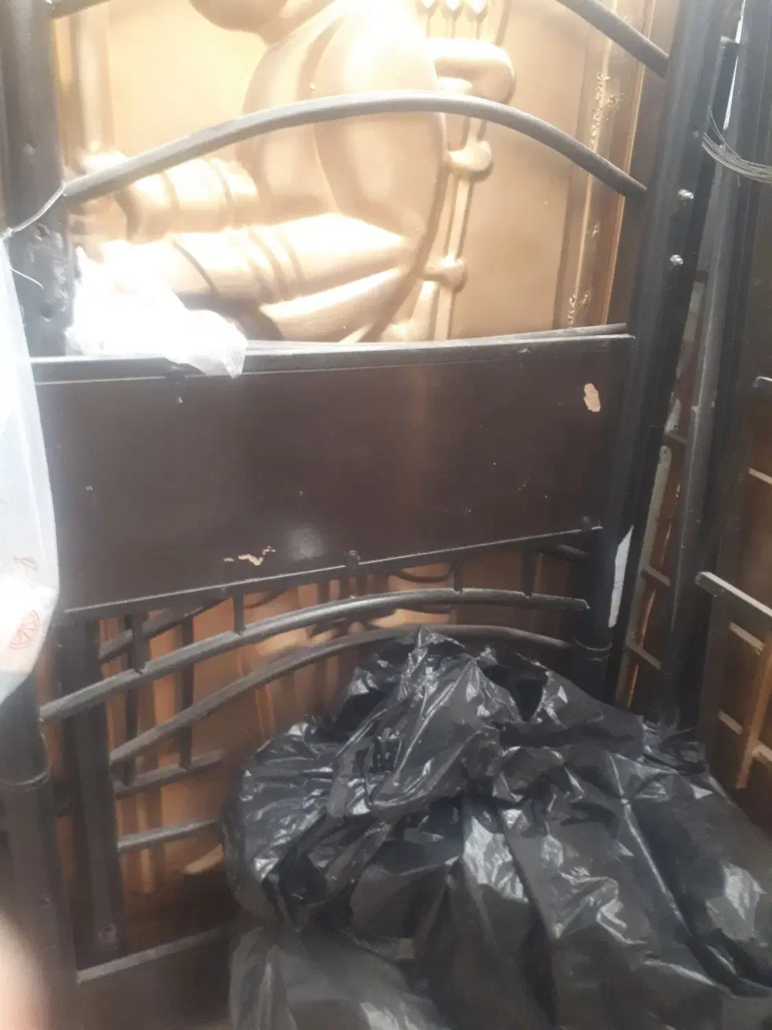 تخت دو نفره|تخت و سرویس خواب|فولادشهر, A2|دیوار