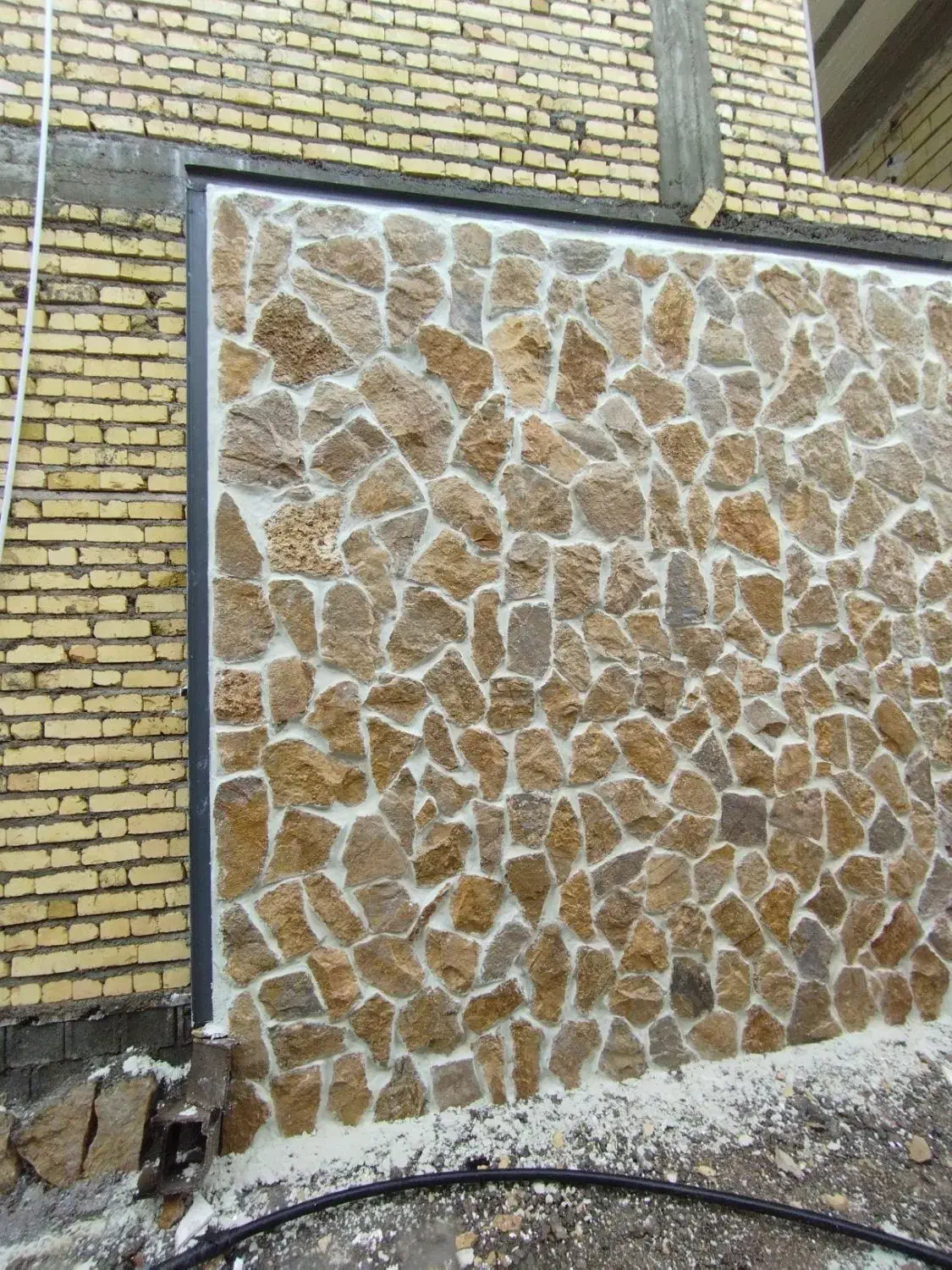 پیمانکاری اجرای سنگ مالون وکوبیک ولاشه کف وجدول|خدمات پیشه و مهارت|مسجد سلیمان, |دیوار