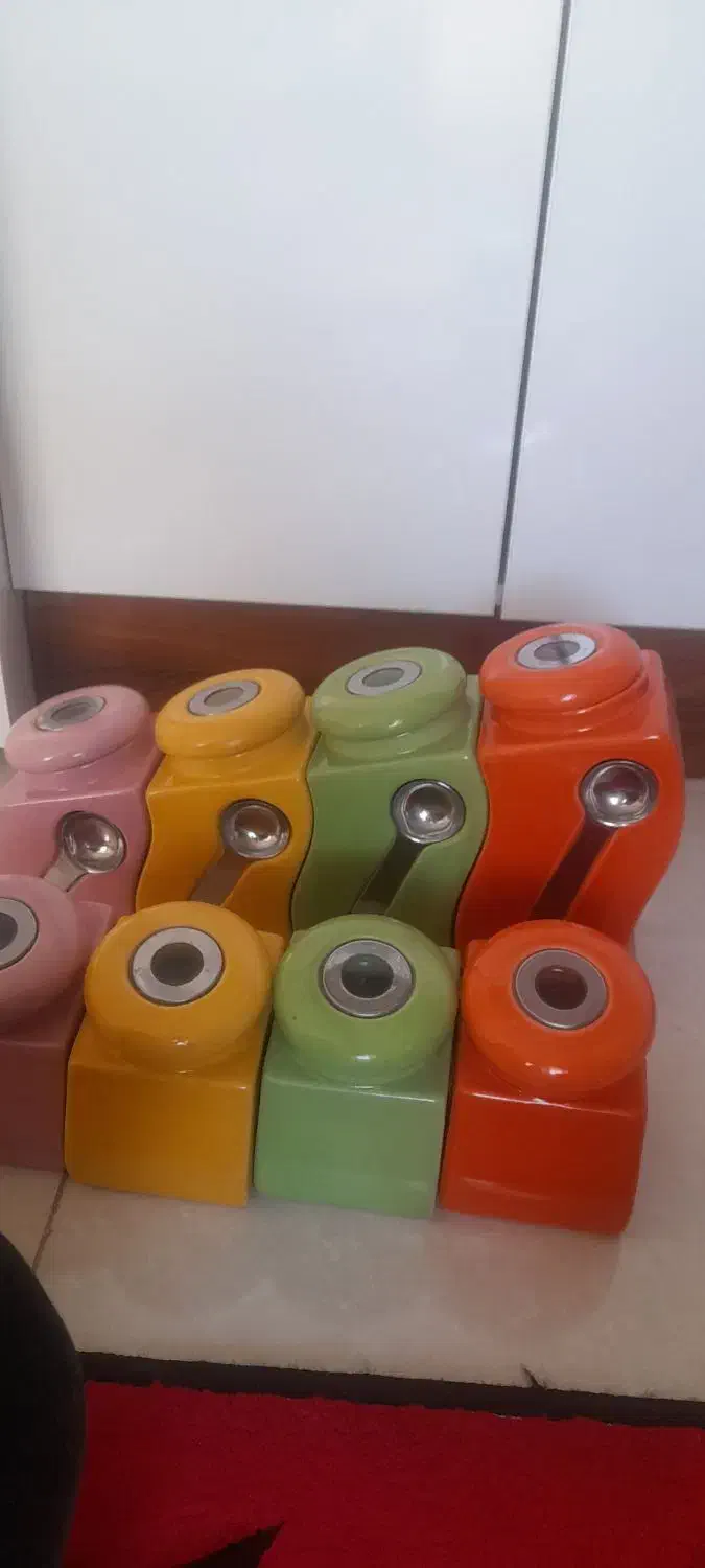 جا ادویه و حبوبات سالم درمیانه|ظروف نگهدارنده، پلاستیکی، یکبارمصرف|میانه, |دیوار