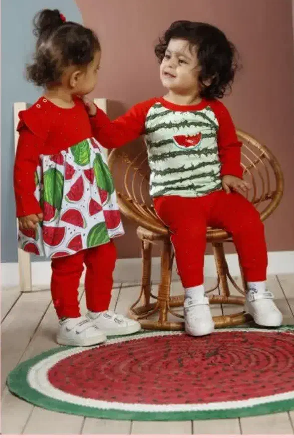 لباس یلدایی بچگانه و نوزادی|کفش و لباس بچه|قم, زنبیل آباد|دیوار