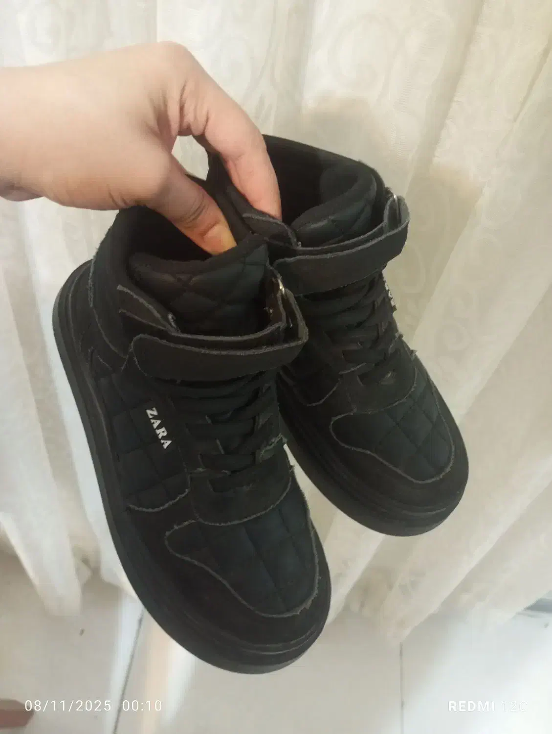 بوت بچگانه کفش کتونی|کفش و لباس بچه|ساری, |دیوار