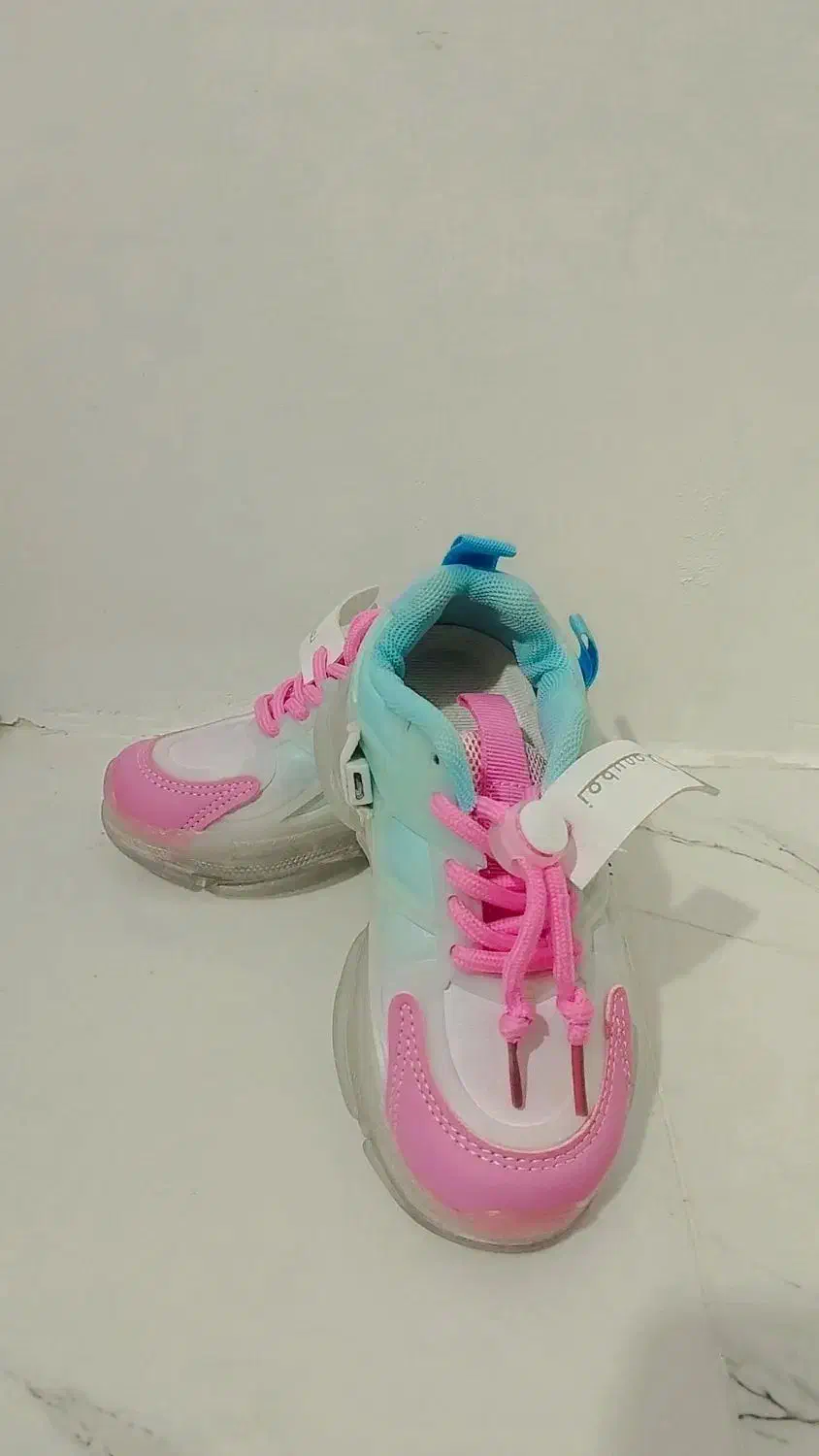 کفش|کیف، کفش، کمربند|خرمآباد, |دیوار