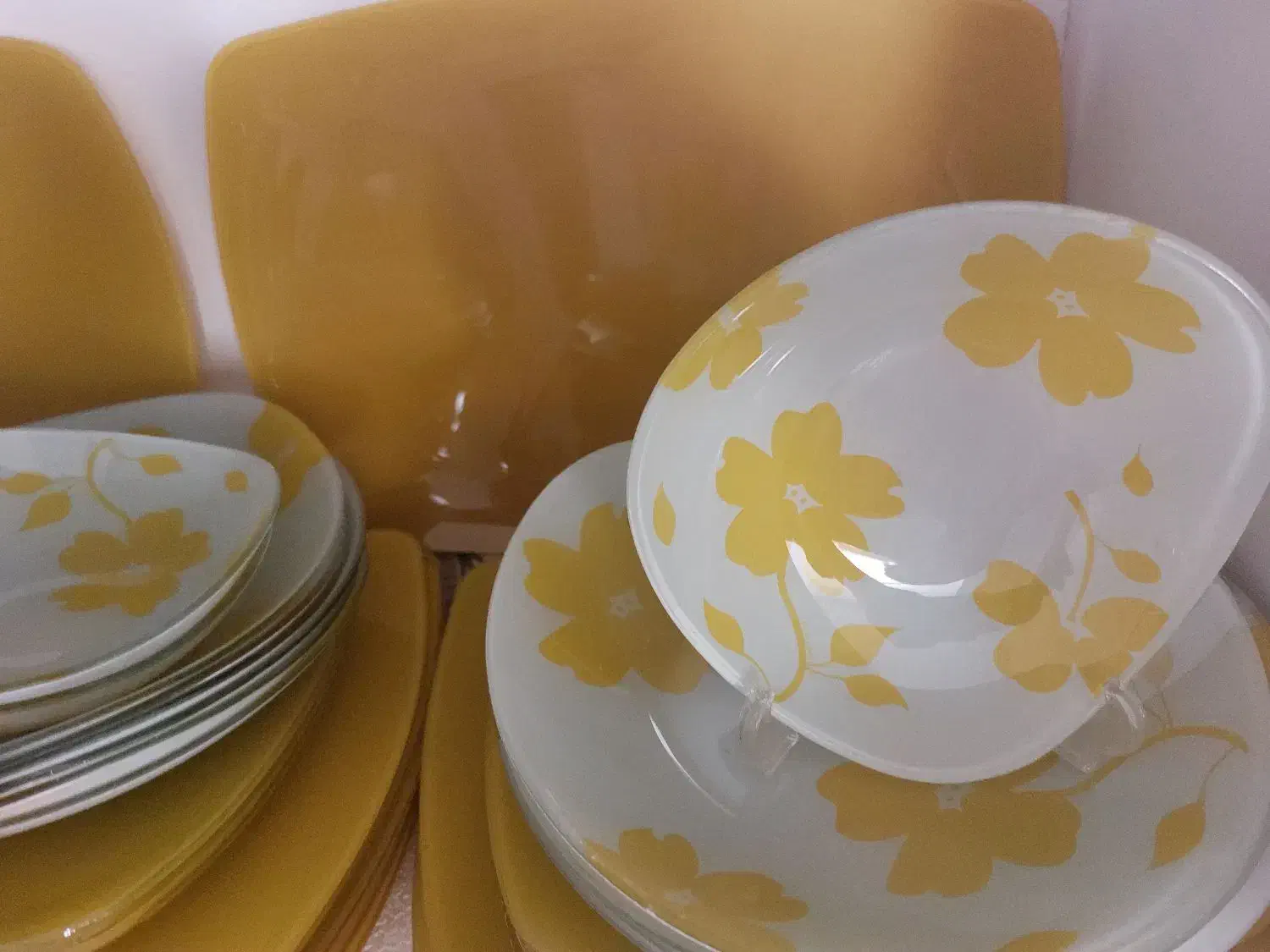 سرویس غذاخوری|ظروف سرو و پذیرایی|شاهینشهر, طالقانی|دیوار