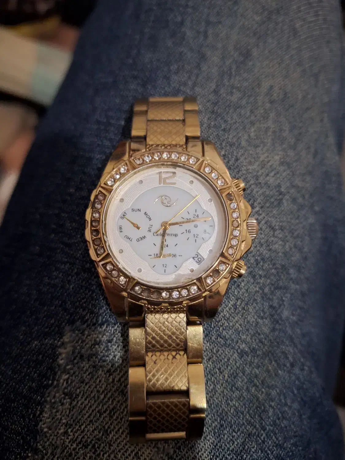 ساعت|ساعت|کرج, حصارک بالا|دیوار