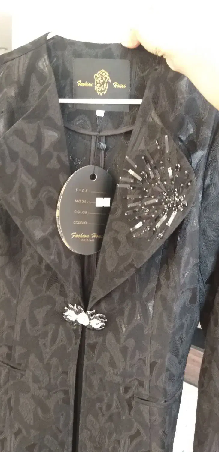 مانتو مزون دوزی|لباس|اصفهان, ملاصدرا|دیوار