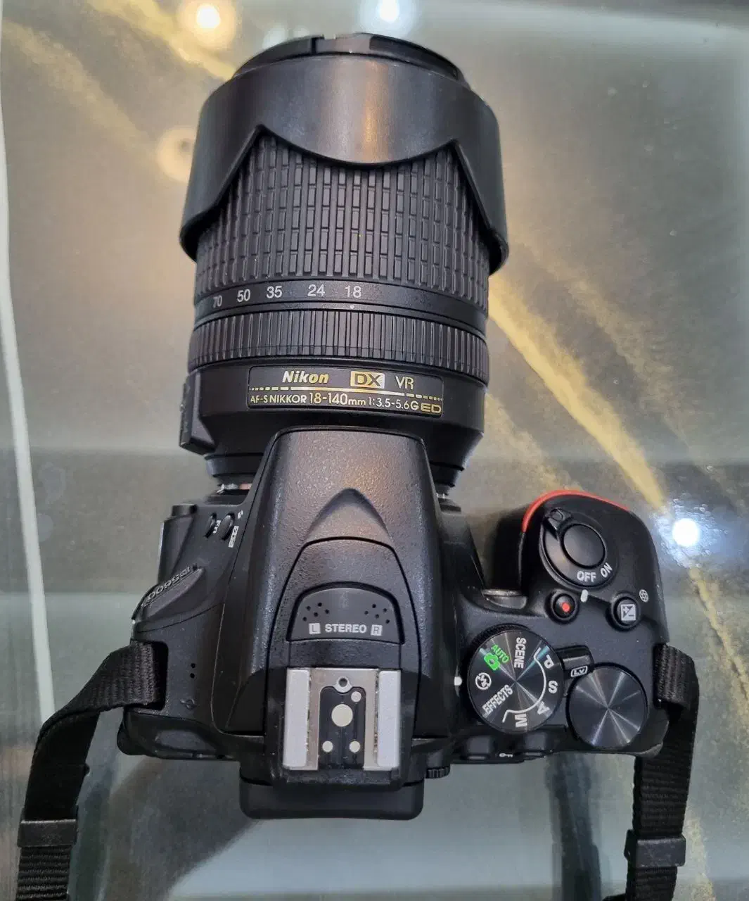 فروش فوری دوربین عکاسی نیکون 5600D+پایه+فلش دوربین|دوربین عکاسی و فیلمبرداری|تهران, شهرک شریفی|دیوار