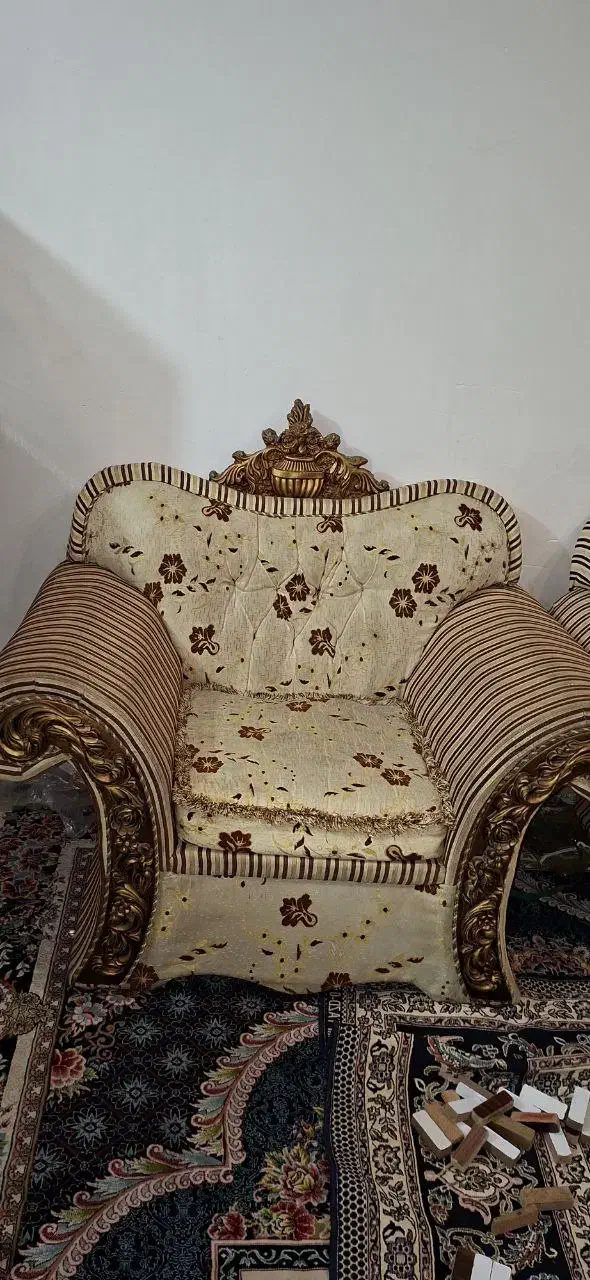 مبل نیمه سلطنتی|مبلمان خانگی و میز عسلی|پاکدشت, پاکدشت (مامازند)|دیوار