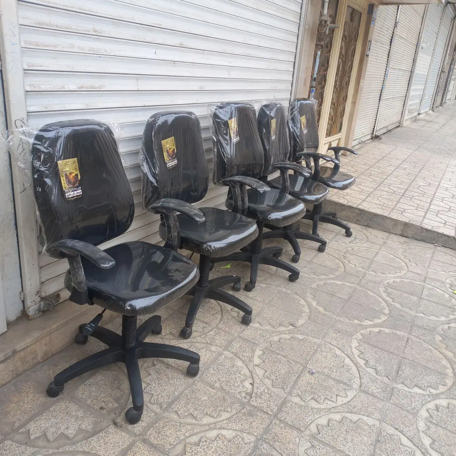 صندلی اداری وکامپیوتر|دفتر کار|نسیم‌شهر, |دیوار