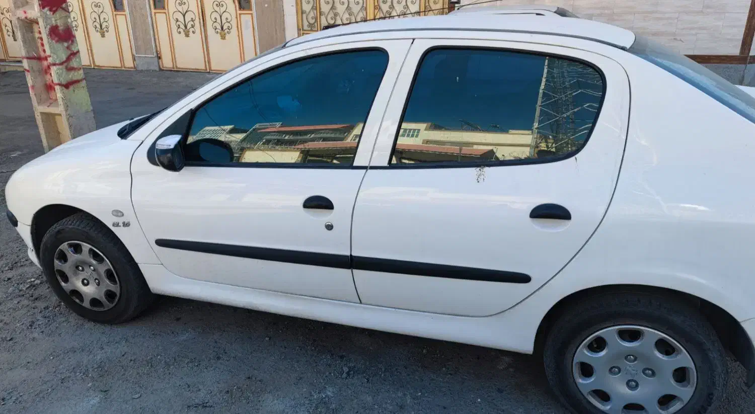 206 SD V8 سفید مدل 90|خودرو سواری و وانت|زاهدان, |دیوار