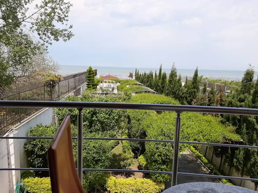 ویلای باغ ساحلی آتلانتیس دورهمی وتولد|اجارهٔ کوتاه‌مدت ویلا و باغ|بندر انزلی, چهارفریضه|دیوار