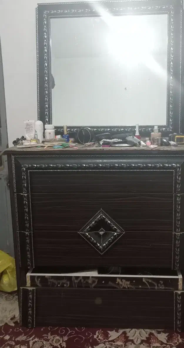 وسیله منزل|فرش|خرمآباد, |دیوار