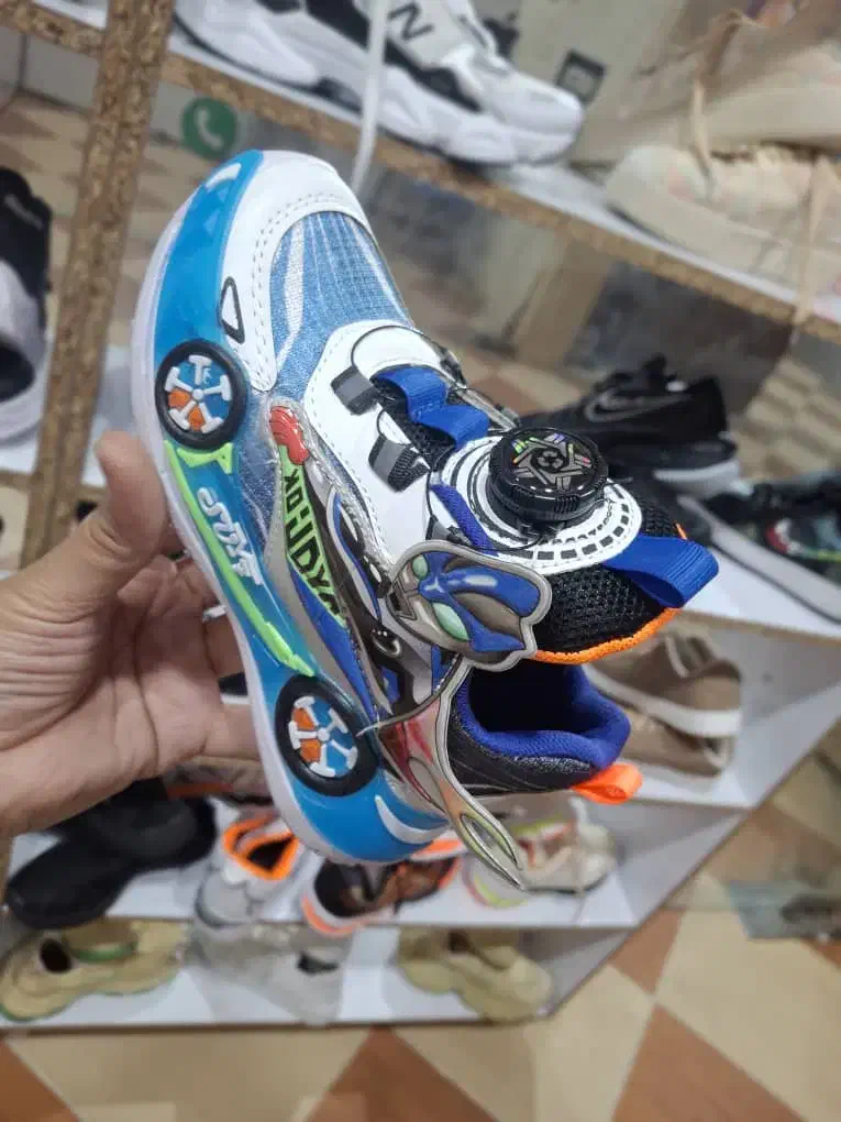 کیف و کفش پانیک فروش تکی به قیمت عمده زیر قیمت|کیف، کفش، کمربند|امیدیه, |دیوار