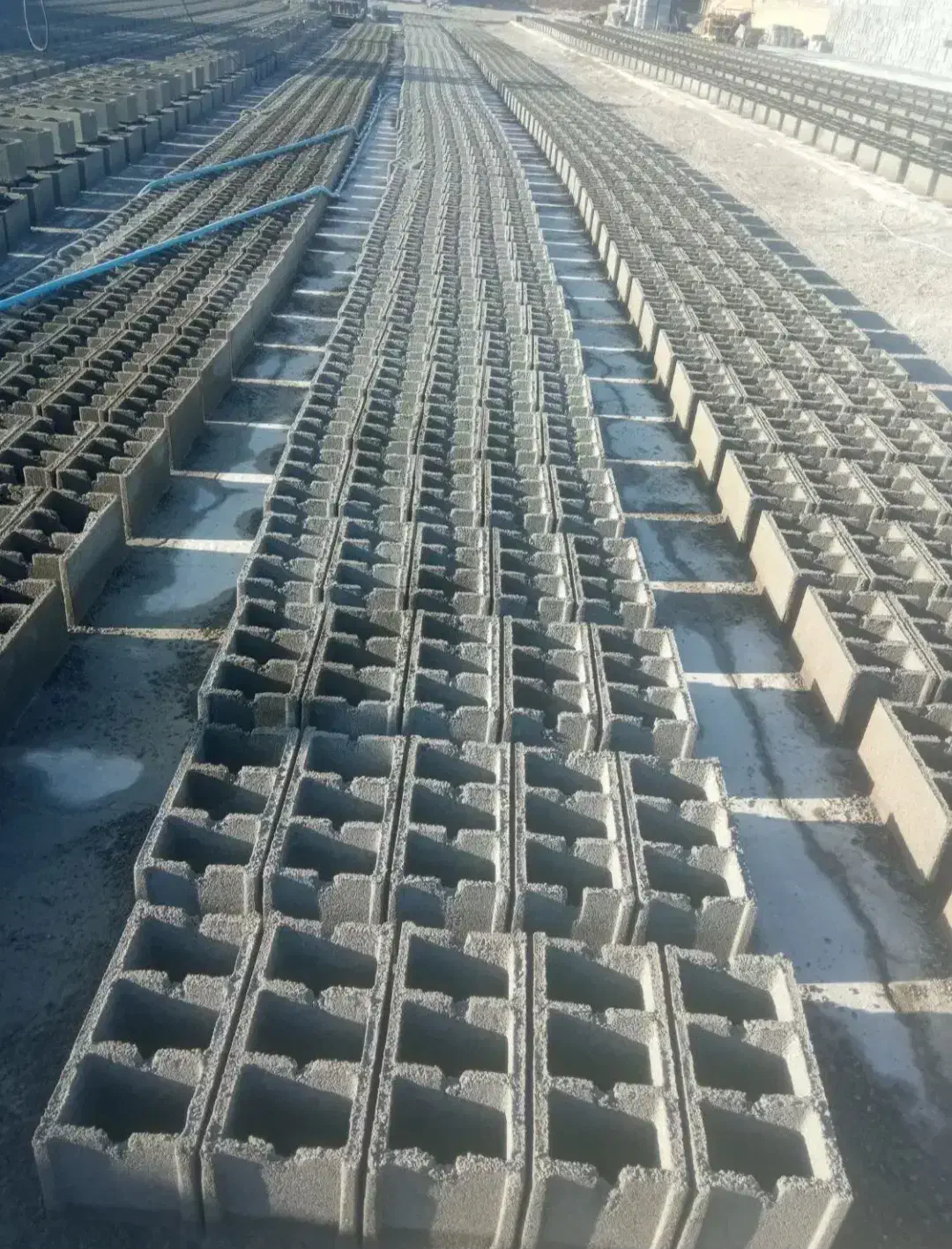 بلوک سنگین ۱۶۰۰۰ت   بلوک و تیر باغی|مصالح و تجهیزات ساختمان|ارومیه, |دیوار