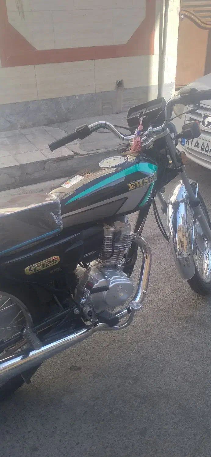 موتورسیکلت احسان|موتورسیکلت|قم, چهل درخت‎|دیوار