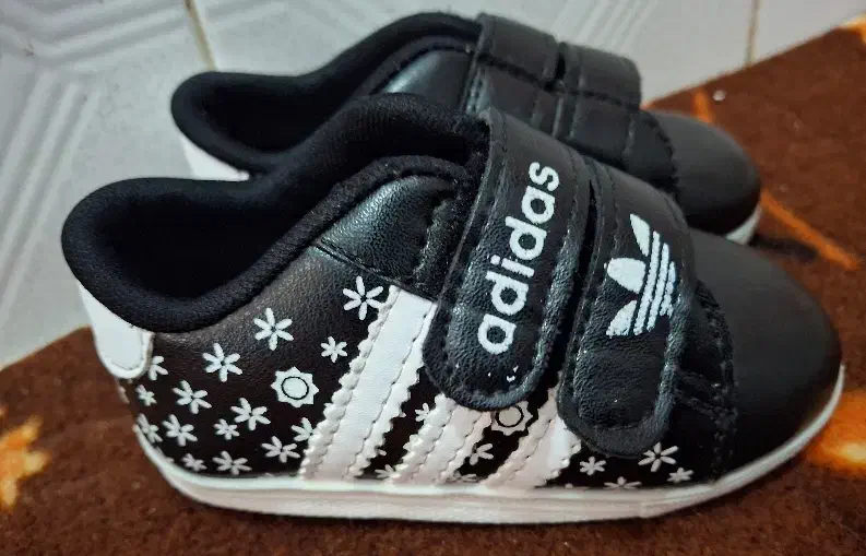 کفش بچگانه|کفش و لباس بچه|رشت, شهرک صبا|دیوار