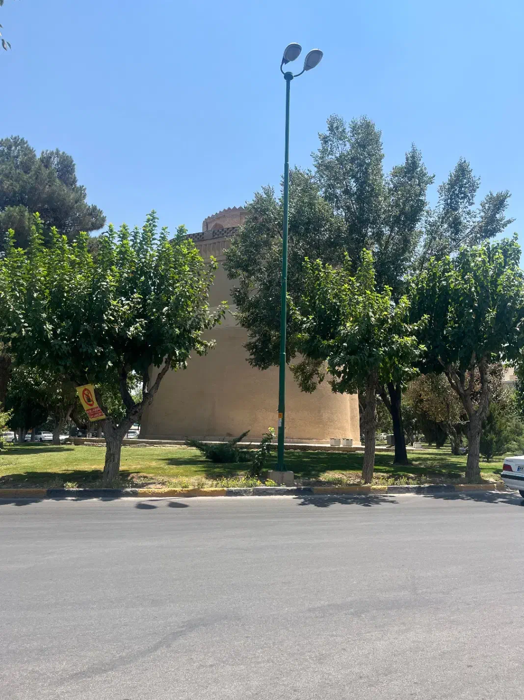 ۲۰ متر مغازه بر برج مردآویج|اجارهٔ مغازه و غرفه|اصفهان, مرداویج|دیوار