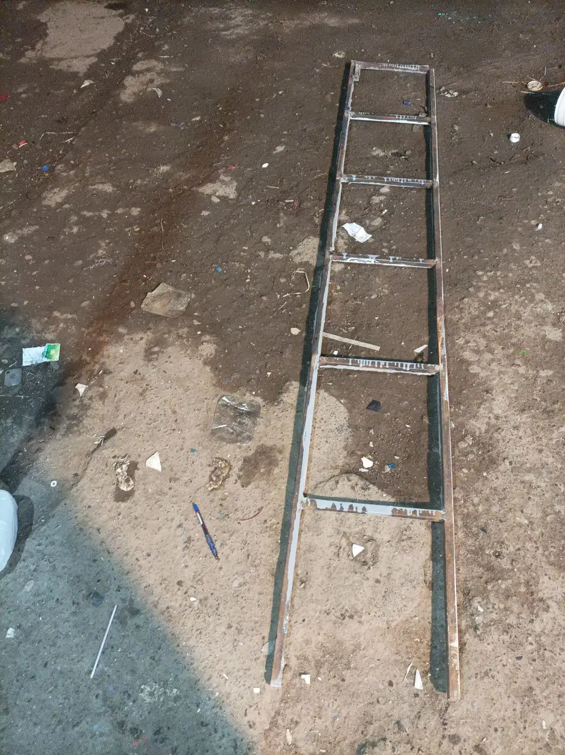 نردبان فلزی آماده|ابزارآلات|رشت, دیلمان|دیوار