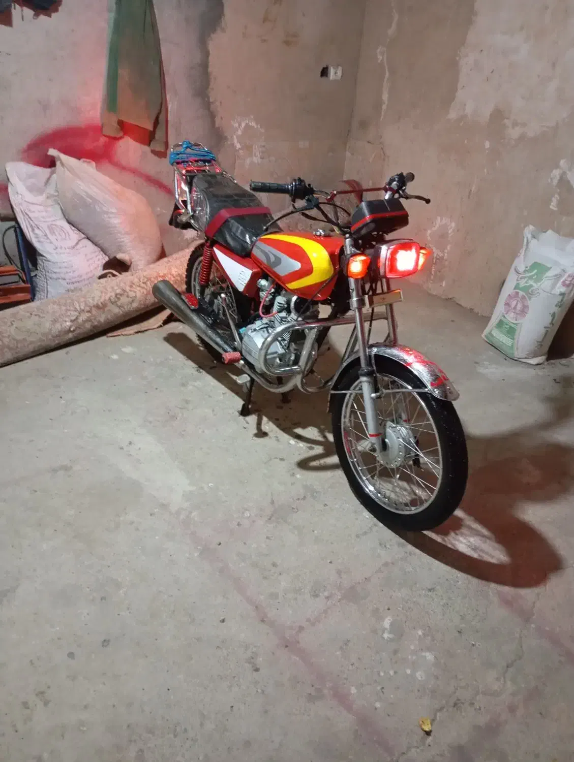 سلام یک عدد متور سیکلت 125|موتورسیکلت|بیرجند, |دیوار