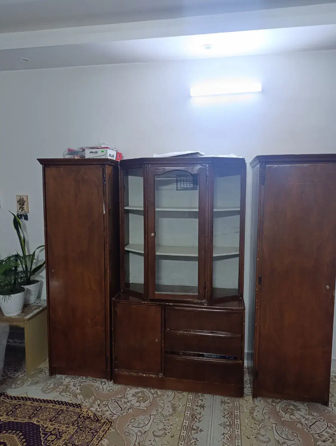 کمد چوبی|جاکفشی، کمد، دراور|سبزوار, توحیدشهر|دیوار