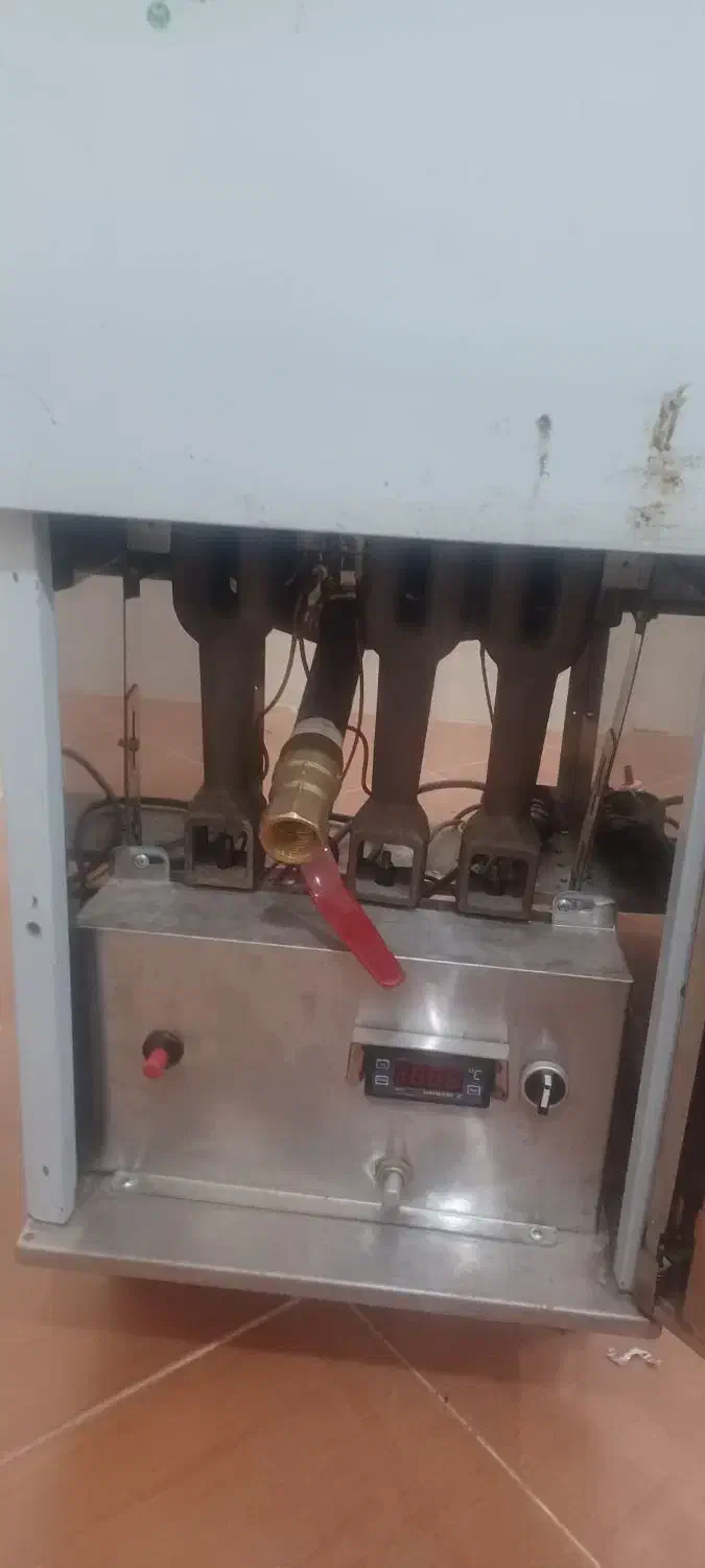 پک سوخاری  درحد نو کلا یک بار استفاده شده|کافی‌شاپ و رستوران|یزد, |دیوار