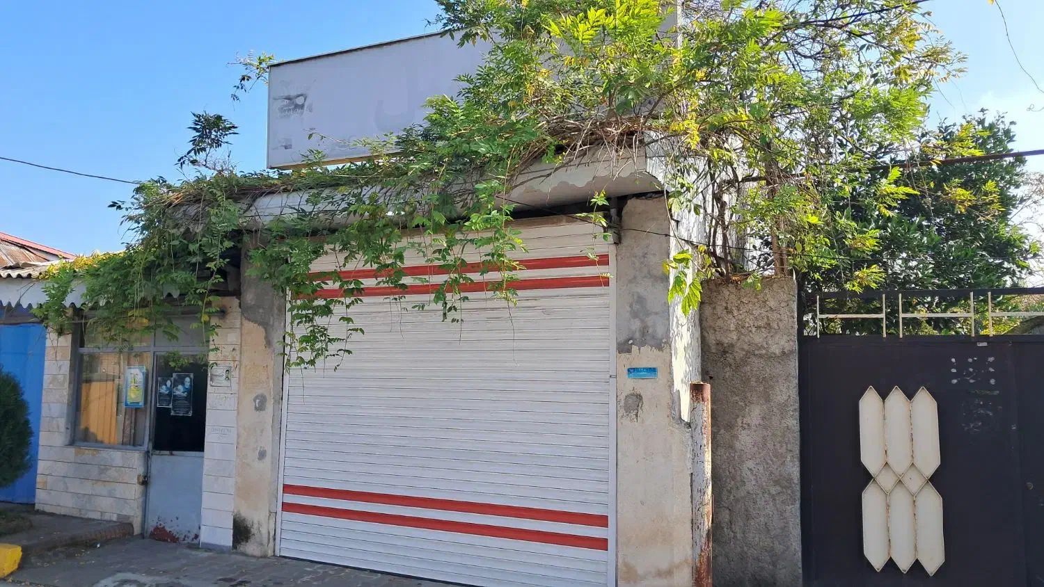 مغازه سند دار با مالکیت|فروش مغازه و غرفه|رشت, آتشگاه|دیوار