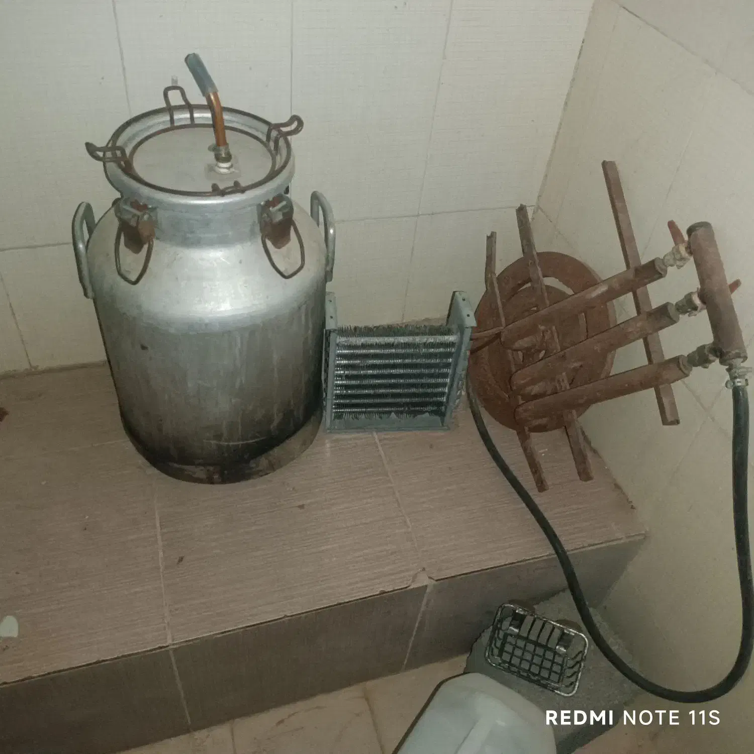 دیگ نیمچه ۵۲ لیتری|ظروف پخت‌وپز|بلوک, |دیوار