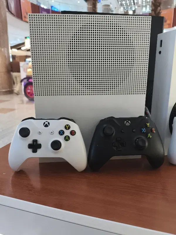 Xbox one|کنسول، بازی ویدئویی و آنلاین|شیراز, شهرک گلستان|دیوار