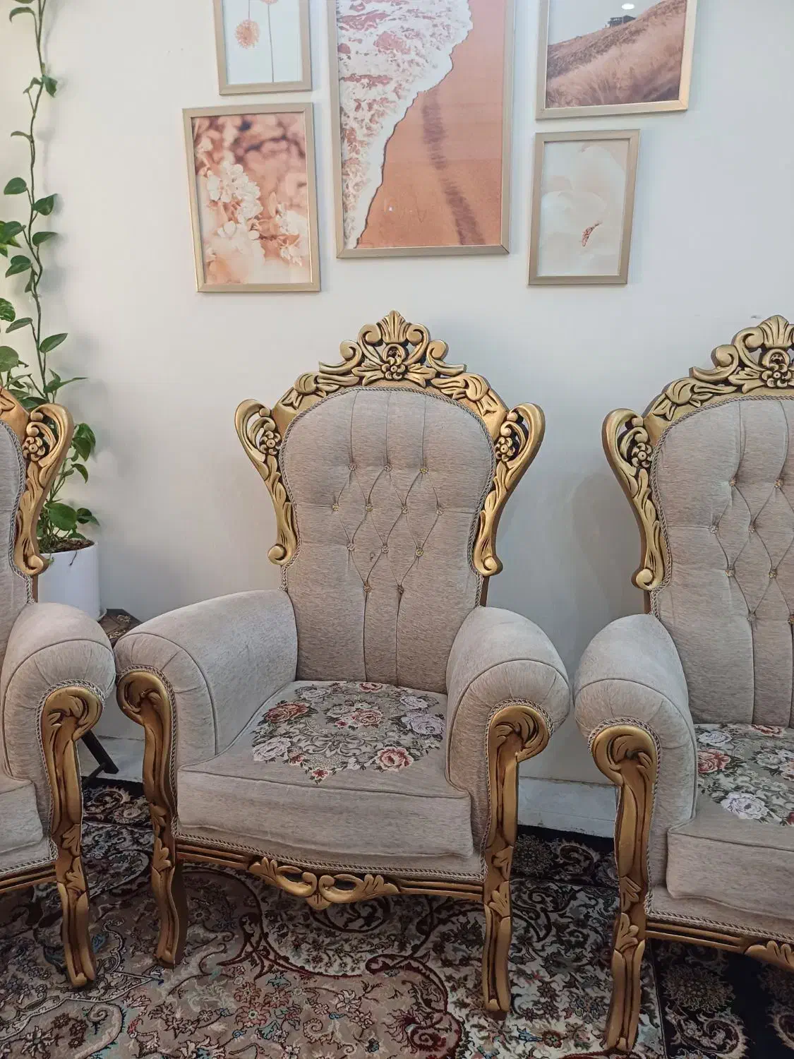 مبل ۹نفره سلطنتی بامیزعسلی|مبلمان خانگی و میز عسلی|مشهد, چهارچشمه|دیوار