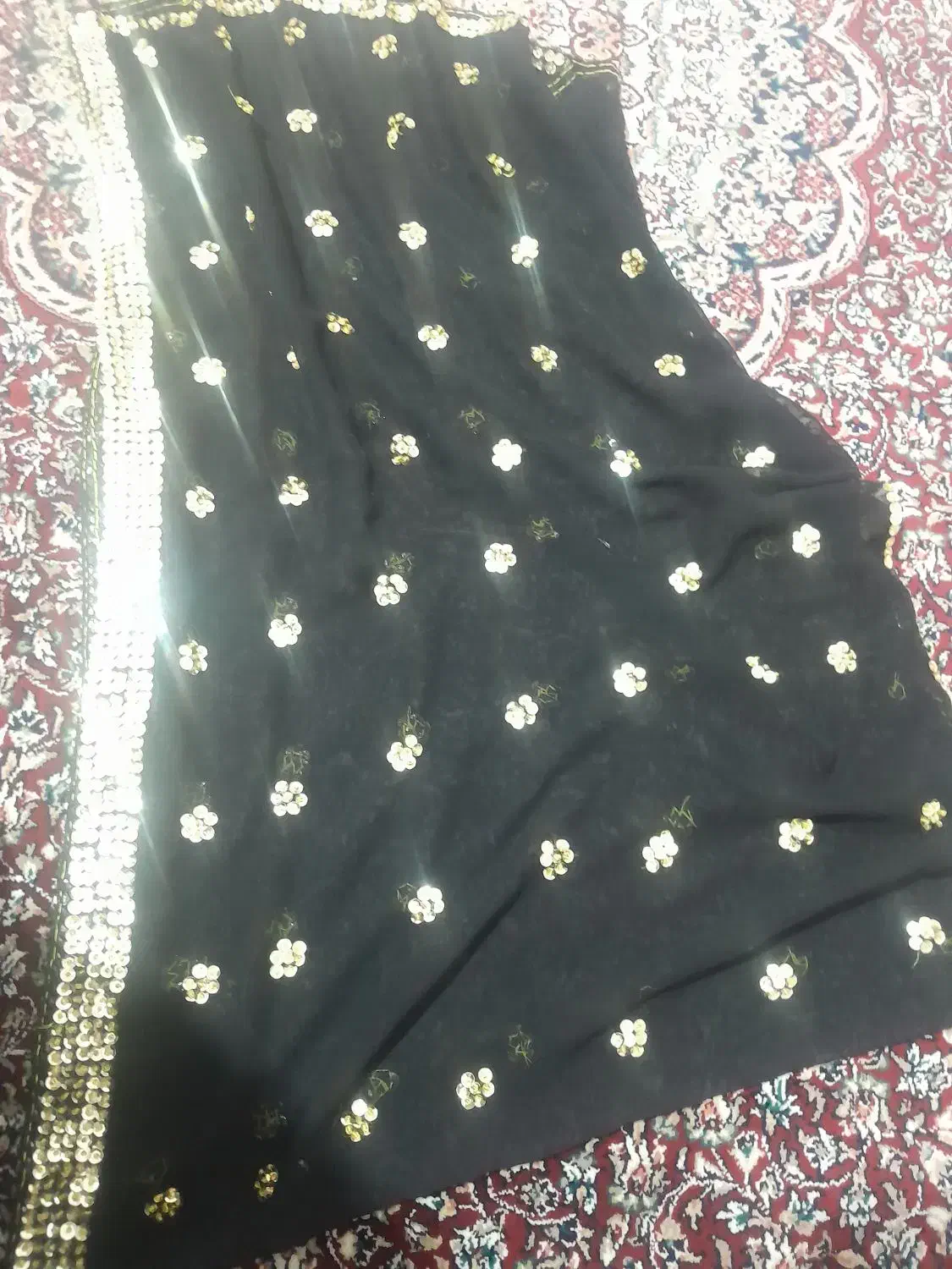 یک عدد روسری مجلسی|لباس|سنندج, |دیوار